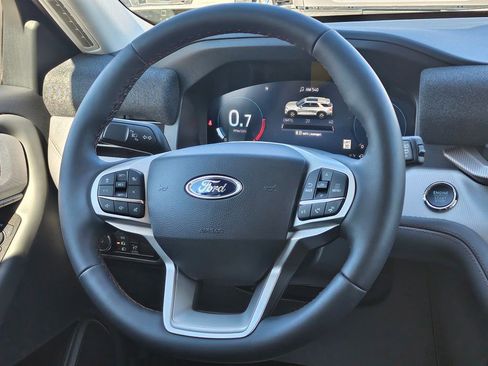 New 2026 Ford Explorer Active w/ Active Comfort Package image 14