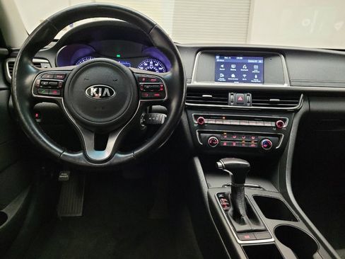 Used 2018 Kia Optima LX image 22