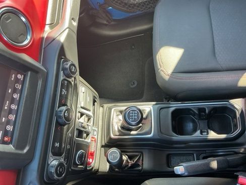 Used 2021 Jeep Gladiator Rubicon w/ Safety Group image 19