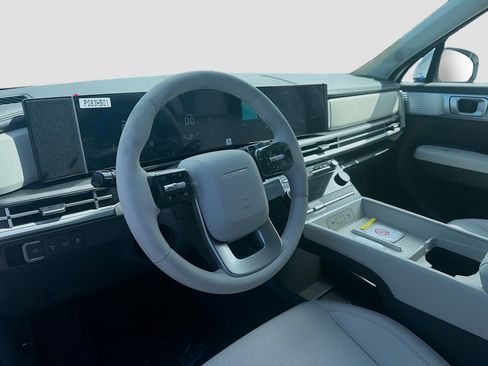 New 2026 Hyundai Santa Fe SE FWD image 7