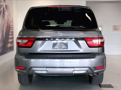 Used 2022 Nissan Armada SL w/ Captain's Chairs Package image 5