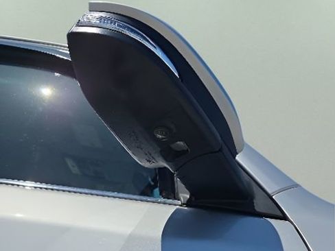 Used 2023 Toyota 4Runner Limited AWD/4WD image 18