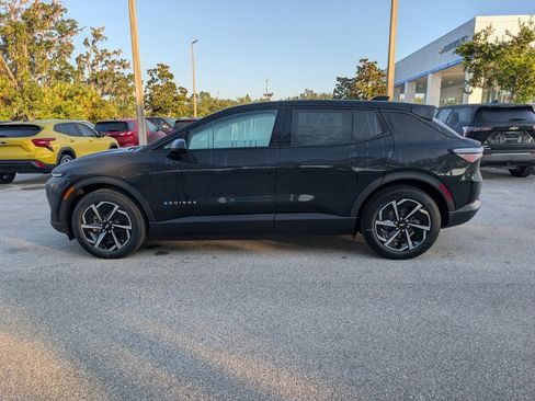 New 2026 Chevrolet Equinox EV LT image 4