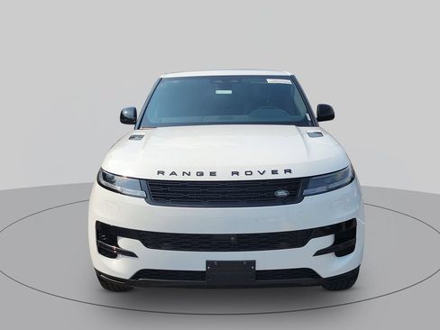 Used 2025 Land Rover Range Rover Sport SE AWD/4WD image 8