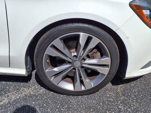 Used 2014 Mercedes-Benz CLA 250 image 10