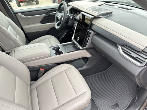 New 2026 GMC Acadia Elevation w/ Black Edition FWD image 42
