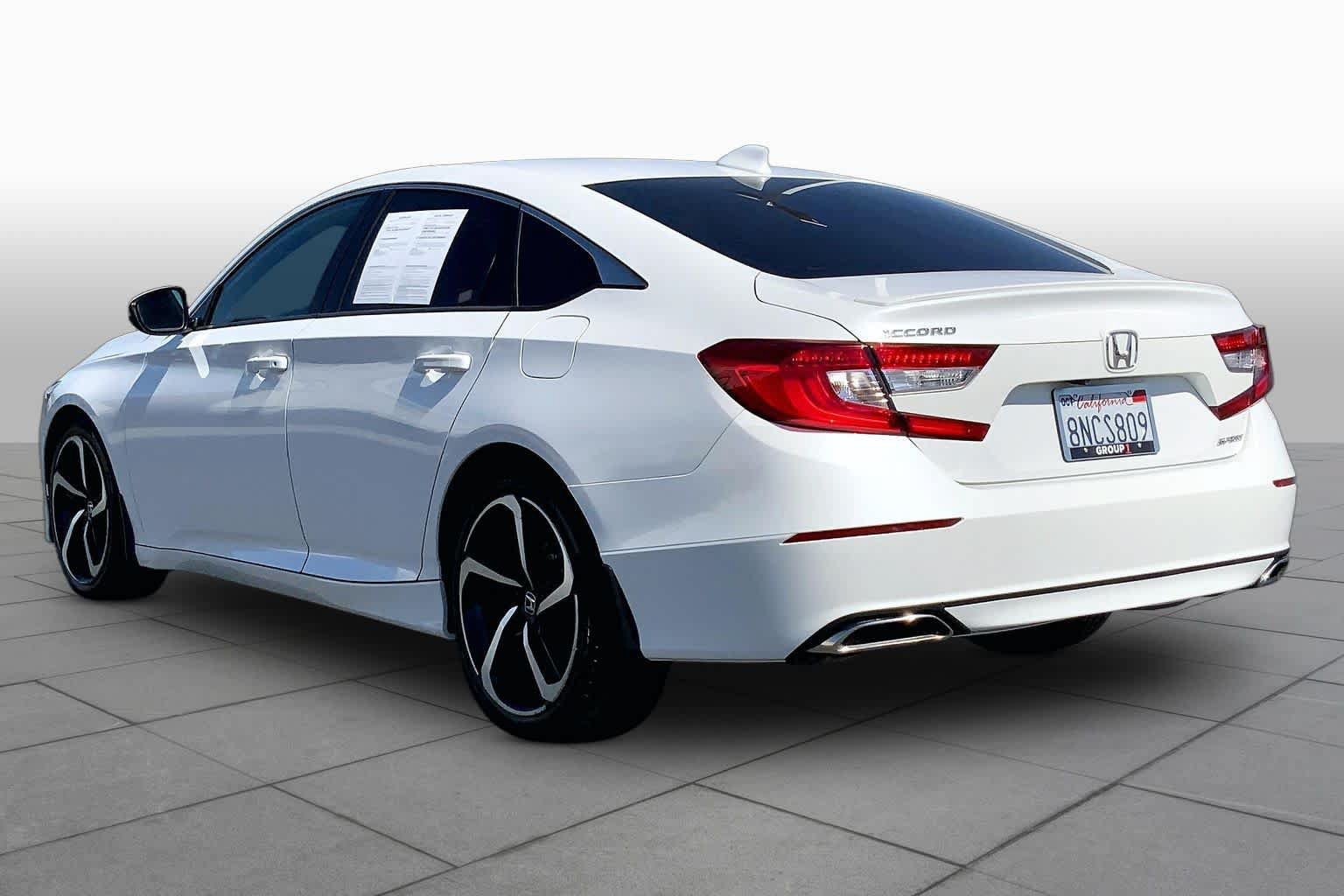 Used 2018 Honda Accord Sport image 11