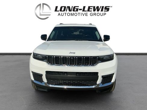 Used 2022 Jeep Grand Cherokee L Limited w/ Luxury Tech Group II RWD image 11
