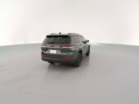 New 2025 Jeep Grand Cherokee L Laredo image 11