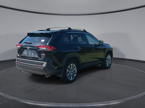 Certified 2025 Toyota RAV4 XLE Premium FWD image 8