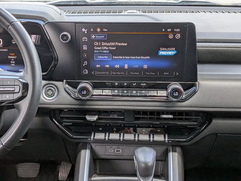 Used 2023 Chevrolet Colorado LT w/ LT Convenience Package RWD image 17