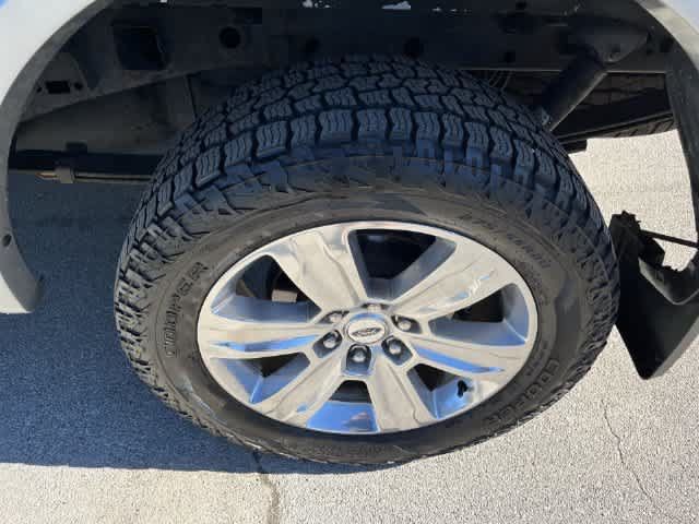 Used 2020 Ford F150 Platinum w/ Equipment Group 701A Luxury AWD/4WD image 12