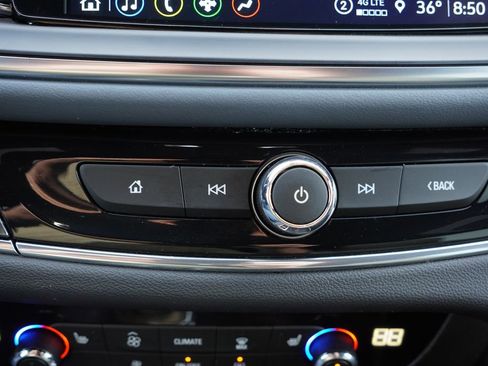 Certified 2023 Buick Enclave Essence image 26