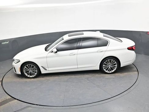 Used 2023 BMW 530i w/ Convenience Package image 28