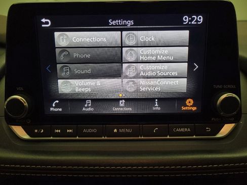 Used 2023 Nissan Rogue SV FWD image 25