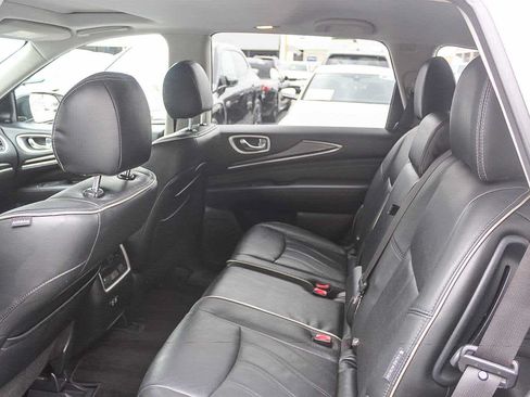 Used 2020 INFINITI QX60 Luxe w/ Essential Package FWD image 18