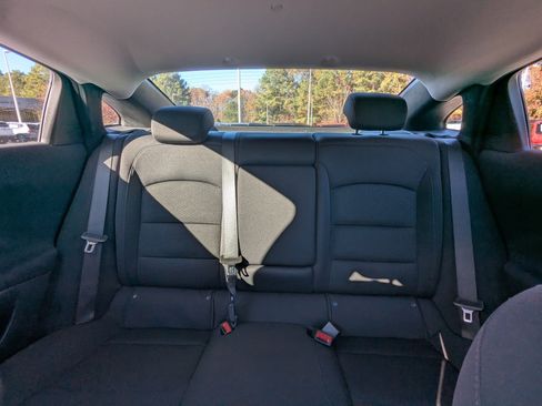 Used 2023 Chevrolet Malibu LT image 10