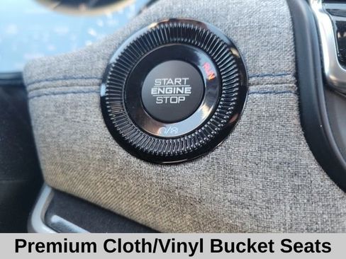 Used 2024 Jeep Compass Latitude image 9