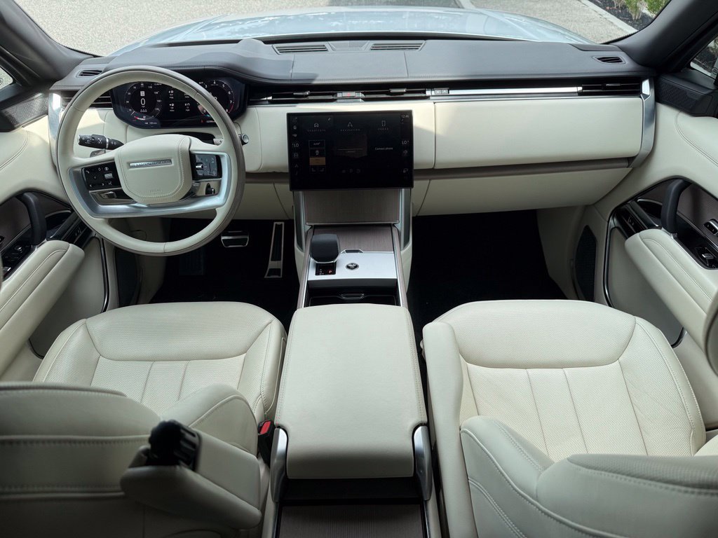 Certified 2025 Land Rover Range Rover Long Wheelbase Autobiography AWD/4WD image 8