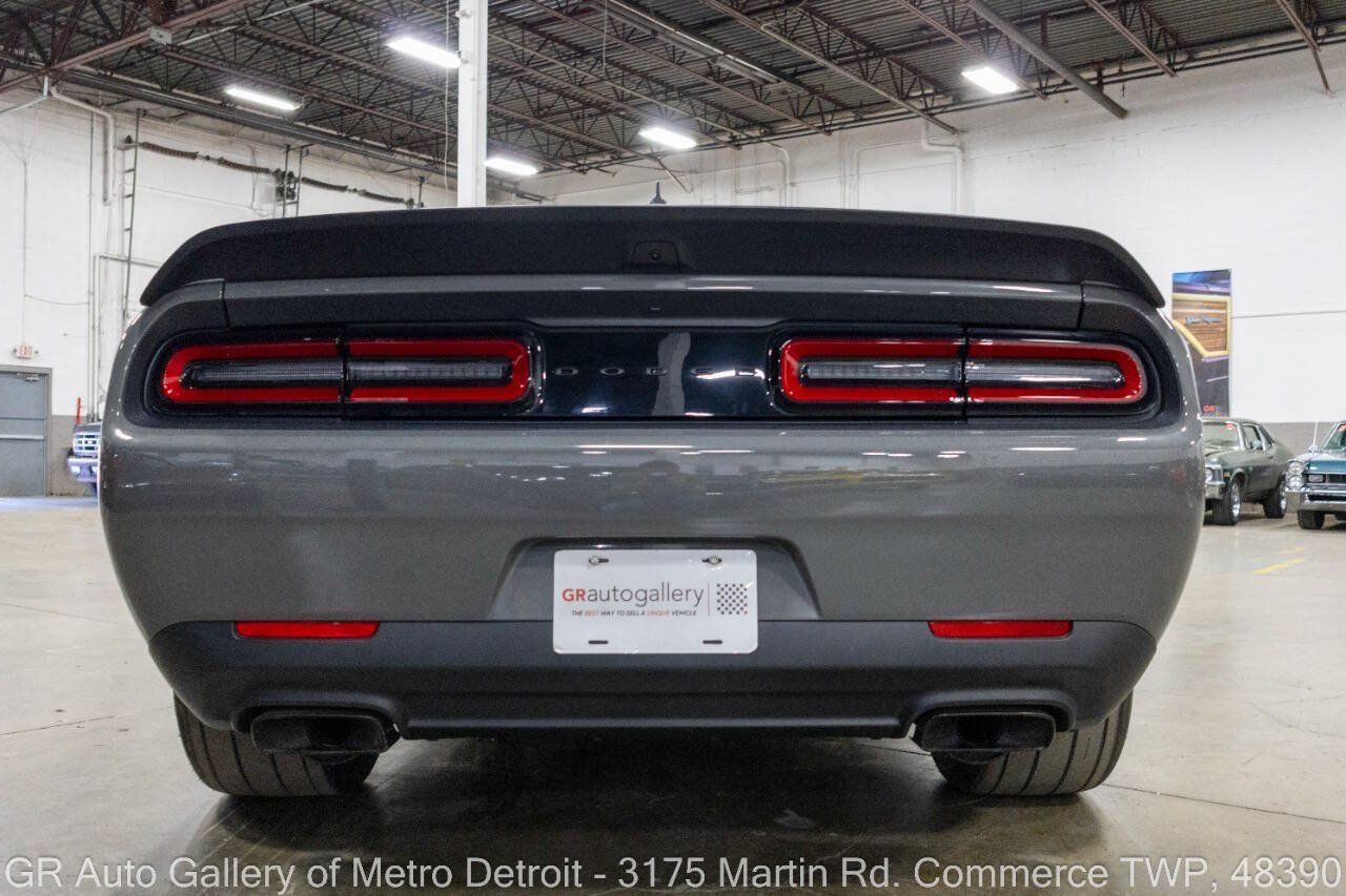 Used 2023 Dodge Challenger SRT Hellcat Redeye RWD image 6