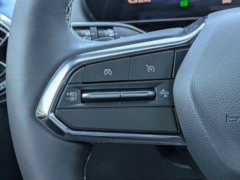 Used 2026 Chevrolet Equinox EV LT image 23