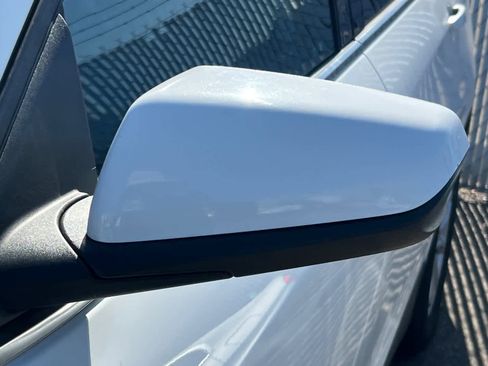 Used 2020 Chevrolet Equinox LT image 9