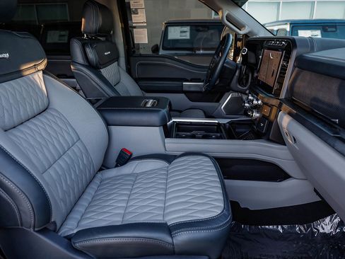 Used 2024 Ford F250 Limited image 17