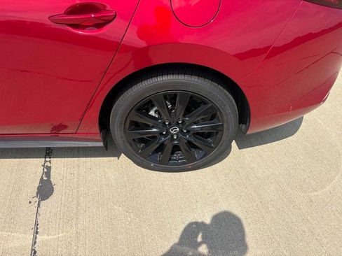 Used 2025 MAZDA MAZDA3 s FWD image 23