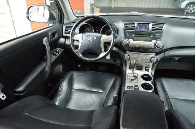 Used 2010 Toyota Highlander SE AWD/4WD image 53