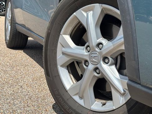 Used 2024 Honda HR-V LX image 2