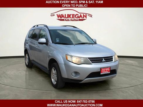 Used 2009 Mitsubishi Outlander ES FWD image 3