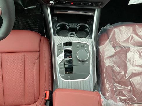 New 2026 BMW 330i xDrive Sedan w/ M Sport Package AWD/4WD image 10