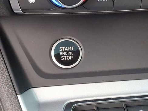 New 2025 Audi Q3 2.0T Premium image 15