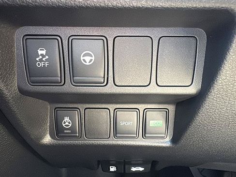 Used 2022 Nissan Rogue Sport SV w/ Technology Package FWD image 25