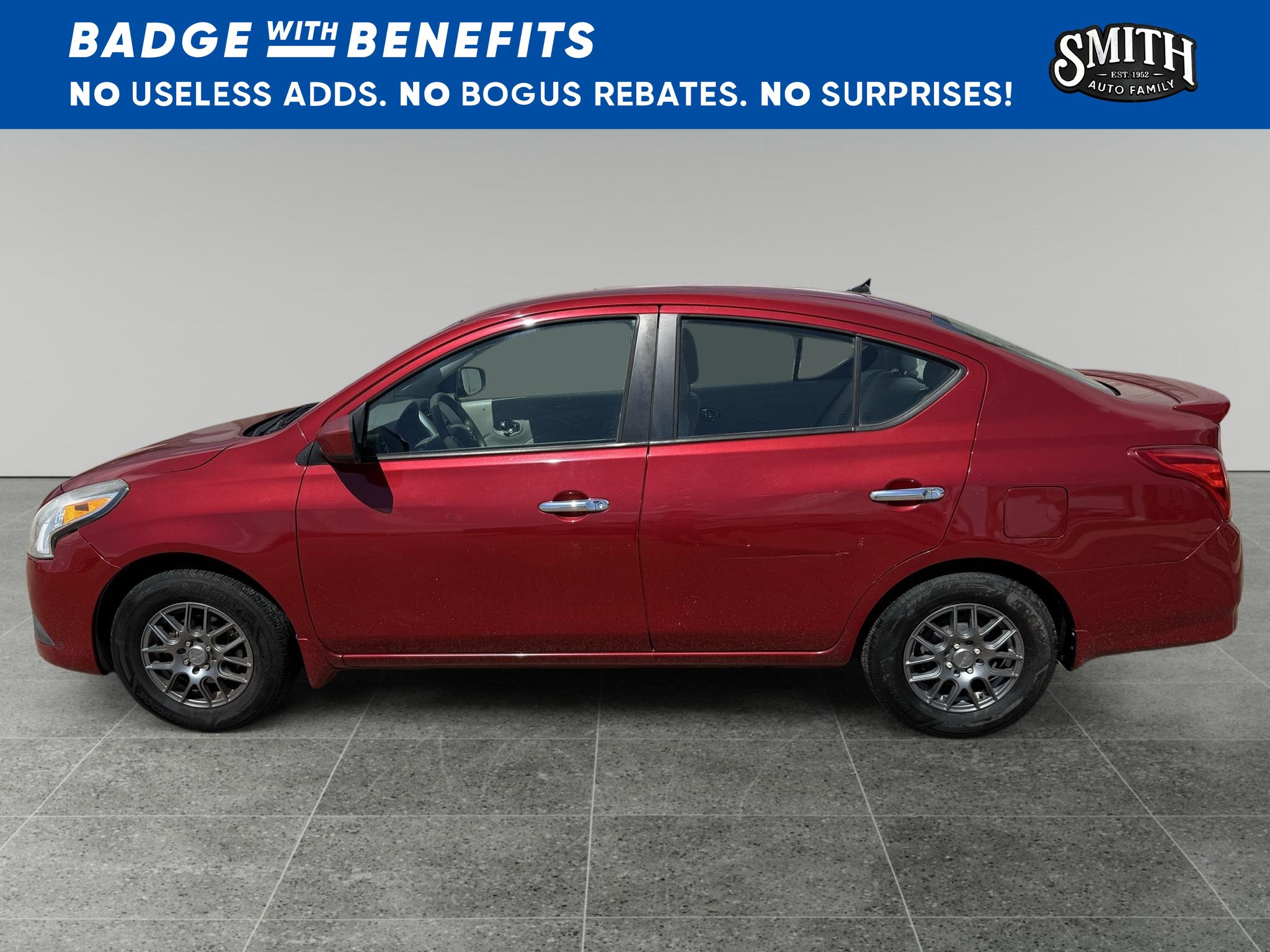 Used 2015 Nissan Versa SV FWD image 6
