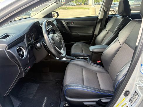 Used 2017 Toyota Corolla SE FWD image 10