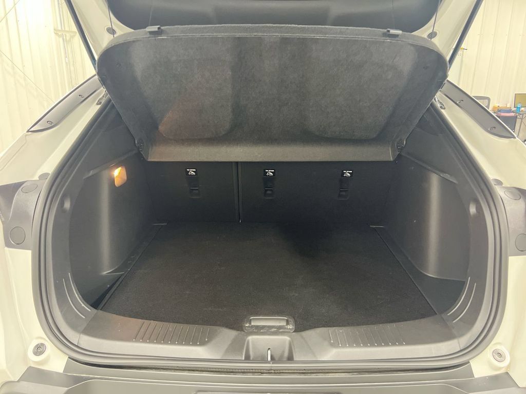 New 2026 Buick Envista Sport Touring w/ Convenience I Package FWD image 23