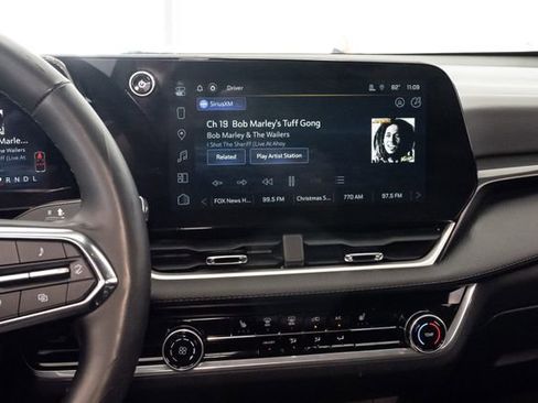 Used 2025 Chevrolet Equinox LT image 17