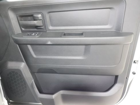 New 2026 RAM 2500 Tradesman AWD/4WD image 17