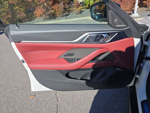 New 2025 BMW i4 xDrive40i image 19