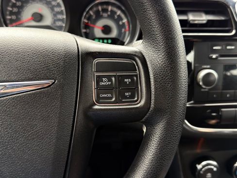 Used 2014 Chrysler 200 LX image 6