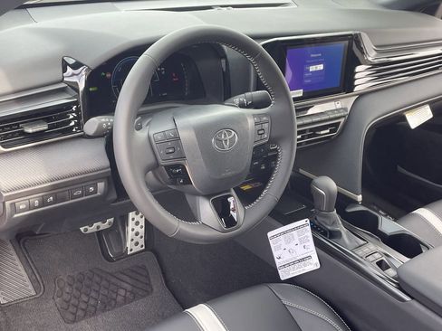 New 2026 Toyota Camry SE image 11