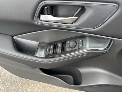 New 2026 Nissan Rogue SV AWD/4WD image 27