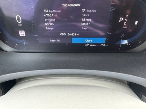 Used 2023 Volvo XC90 B6 Plus AWD/4WD image 23