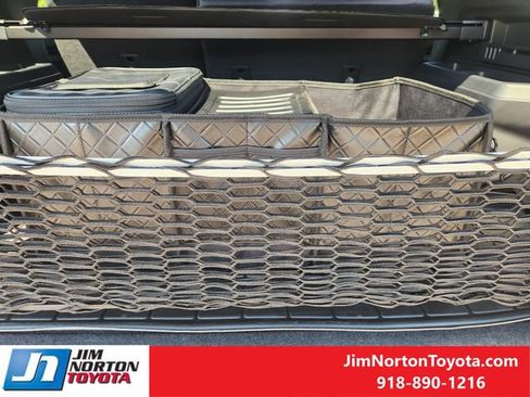 Used 2026 Toyota 4Runner Platinum AWD/4WD image 32