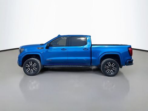 Used 2023 GMC Sierra 1500 AT4 w/ AT4 Premium Package AWD/4WD image 4