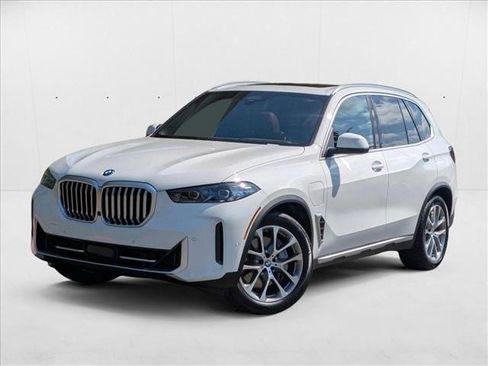 Used 2026 BMW X5 xDrive50e w/ Premium Package image 1