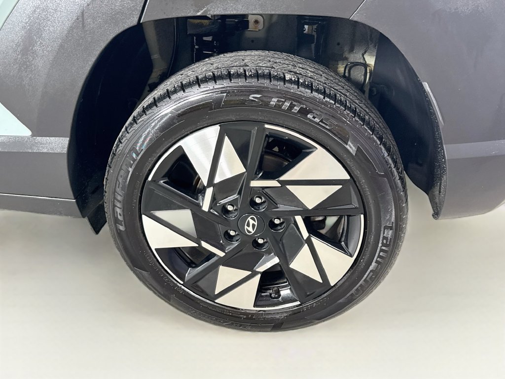Used 2024 Hyundai Kona SEL AWD/4WD image 30