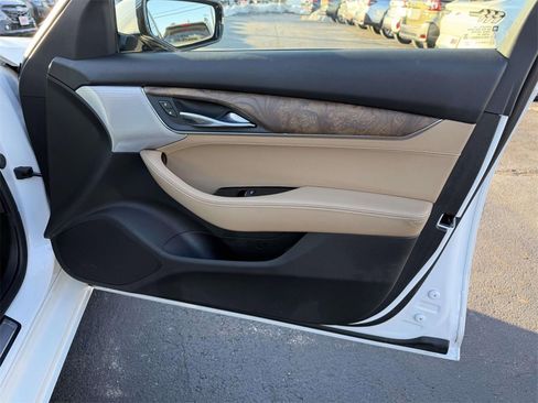 Used 2022 Cadillac CT5 Premium Luxury image 9