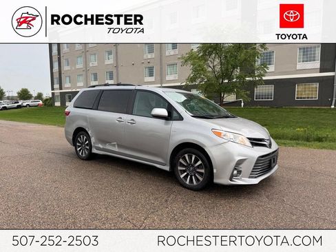 Used 2019 Toyota Sienna XLE w/ XLE Navigation Package AWD/4WD image 1